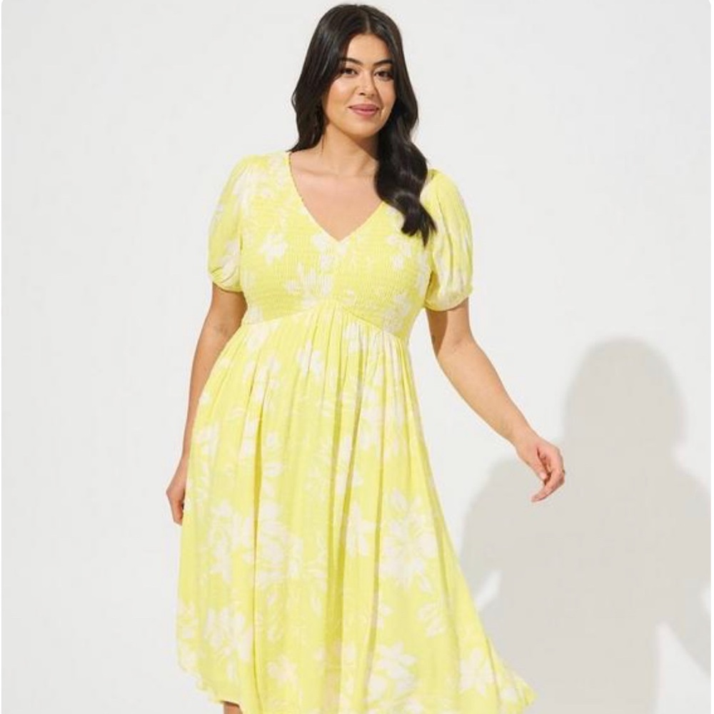 MIDI Swiss Dot Shirred Dress 3(3x) Torrid Yellow